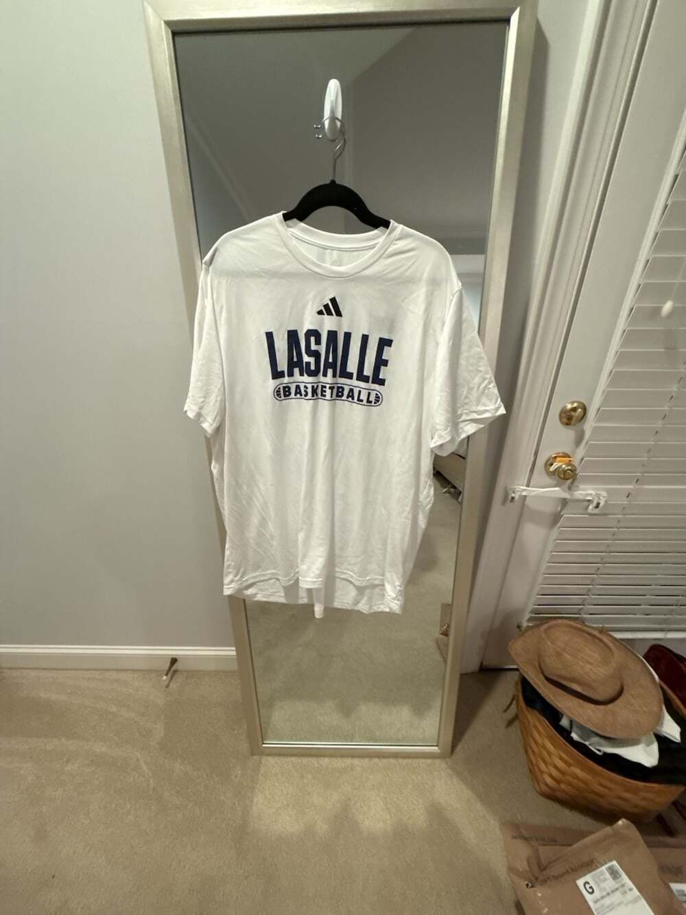 Adidas LaSalle Basketball T-Shirt Size 2XL White Graphic Tee